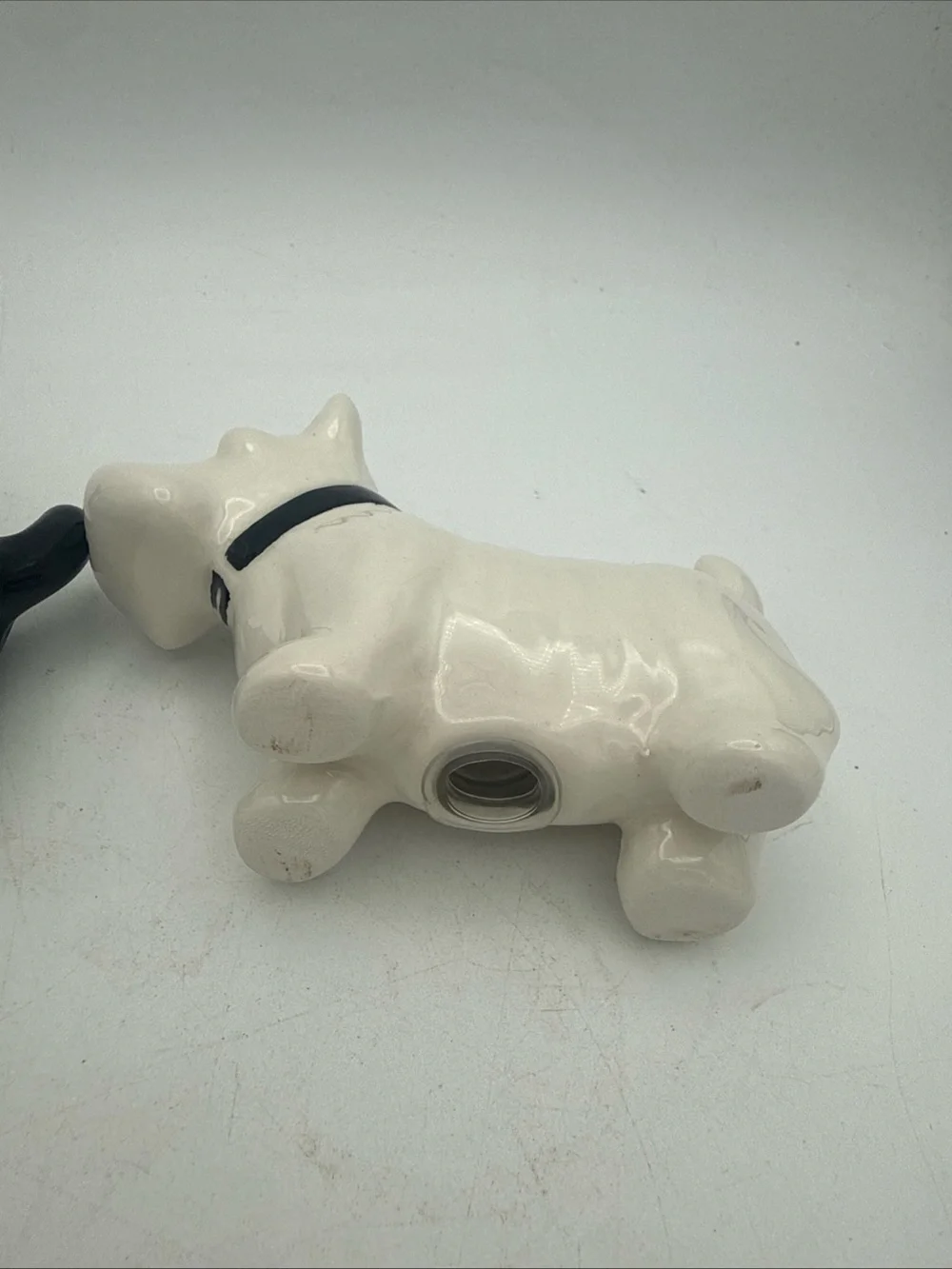Kissing black & white Scottish Terriers Scotties ceramic Salt pepper shaker set